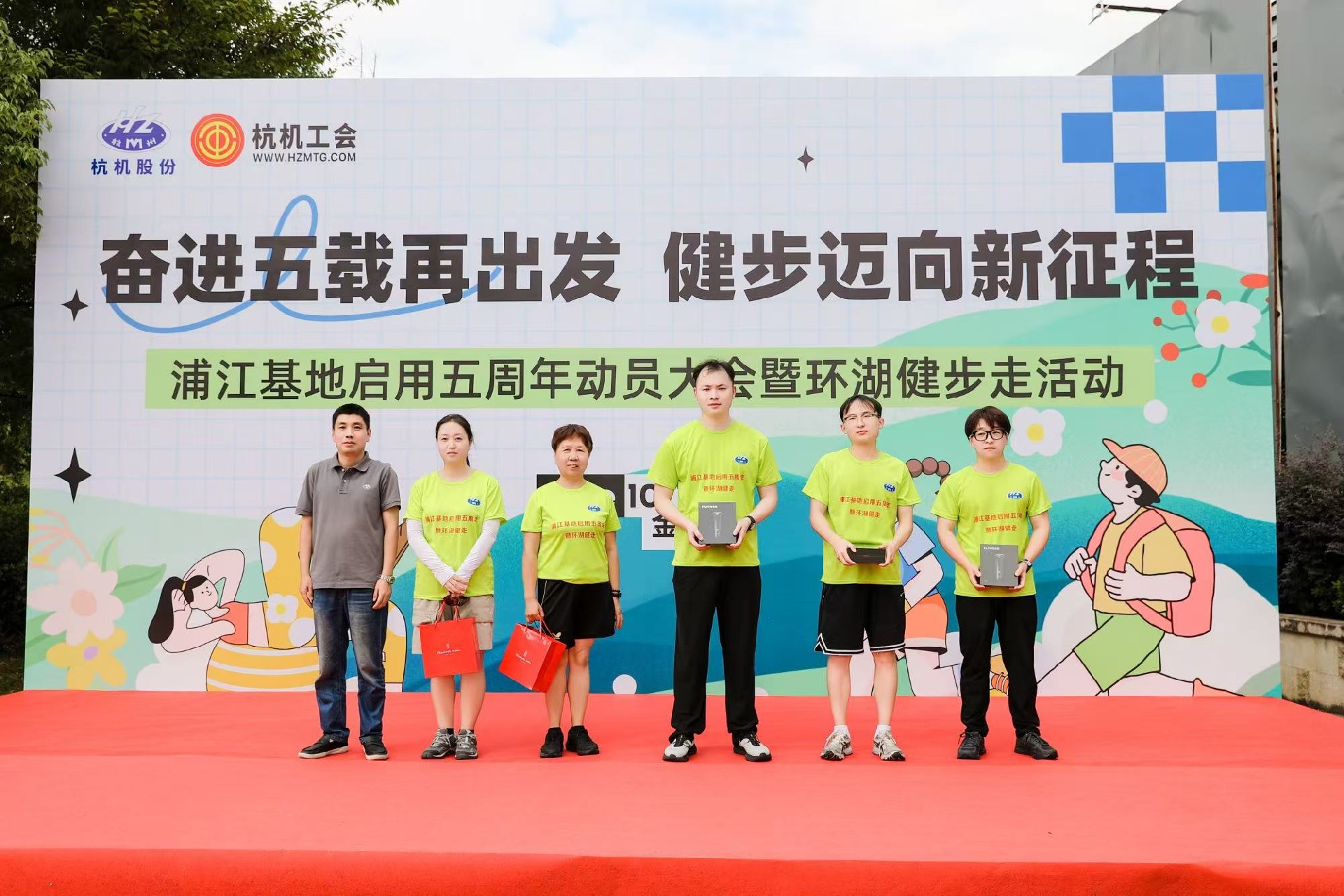 b650fb85e43a2884f328c24f9e68da54.jpg
